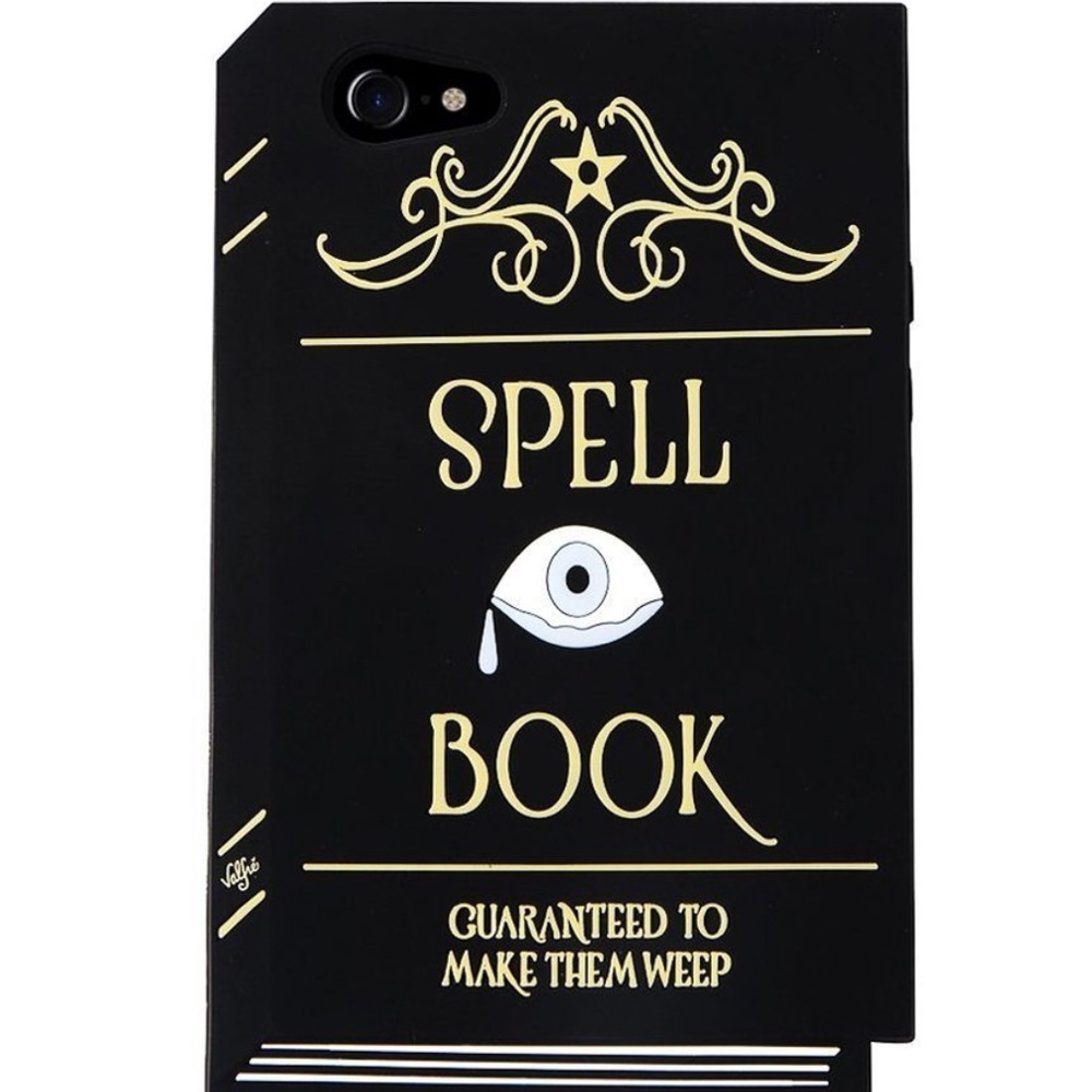 ISO:iPhone 7 Plus version of spell book phone case